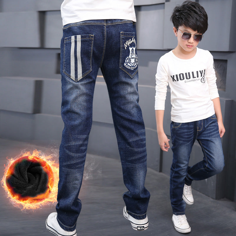 Warme Jungenjeans aus Fleece