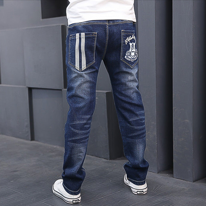 Warme Jungenjeans aus Fleece